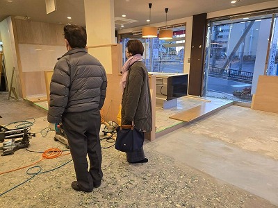 アンテナショップ改装中1